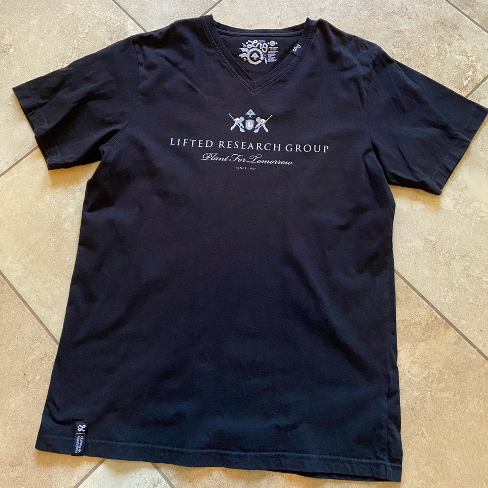 Lrg v-neck